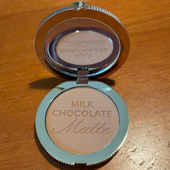 Too Faced Milk Chocolate Soleil Matte Bronzer - Picture 8 of 16